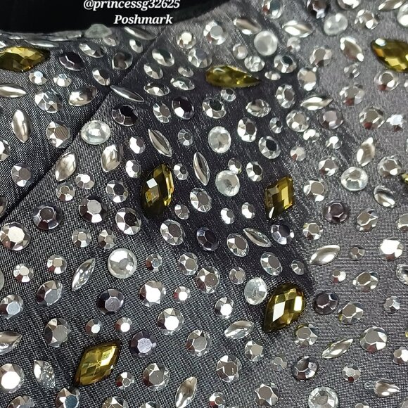 𝘝𝘛𝘎 𝗖𝘼𝗖𝗵é One Shoulder Gray Beaded Mini Bubble Cocktail Party Dress 8 - Picture 5 of 9